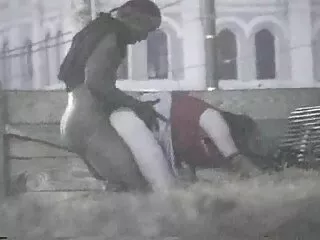 ნახევარ დას და დედინაცვალს ტკბება მისი მამლით