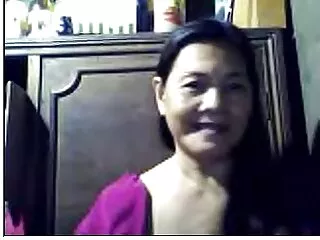 სქელი უკანალი ბრეტანი შაი უხეშად არის გაჟღენთილი და სავსეა პირამდე სქელი სპერმით