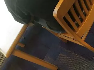 ქალმა ის მკერდს შორის აიღო